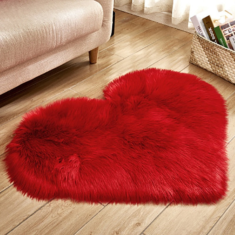 Faux Fur Plush Floor Carpet Heart Shaped Soft Fluffy Area Rug Mat Super Shaggy Home Living Room Bedroom Ground Carpet Pad